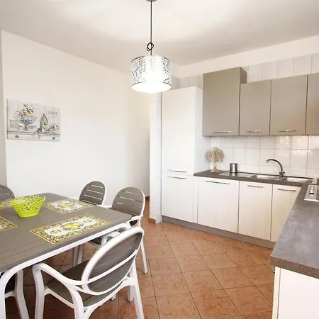 Casa Mina 154 *